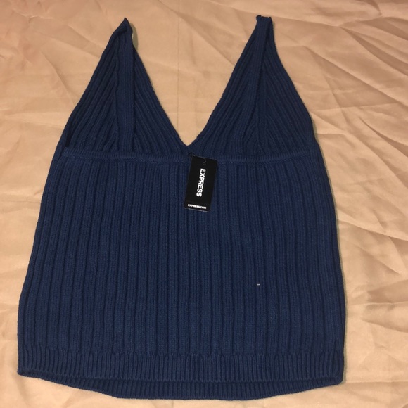 🆕 V-Neck Cropped Sweater Cami! - Picture 2 of 4